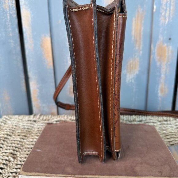 Patricia Nash Bianco Map Leather Wristlet Crossbody Riot Rust NWT - Picture 7 of 16